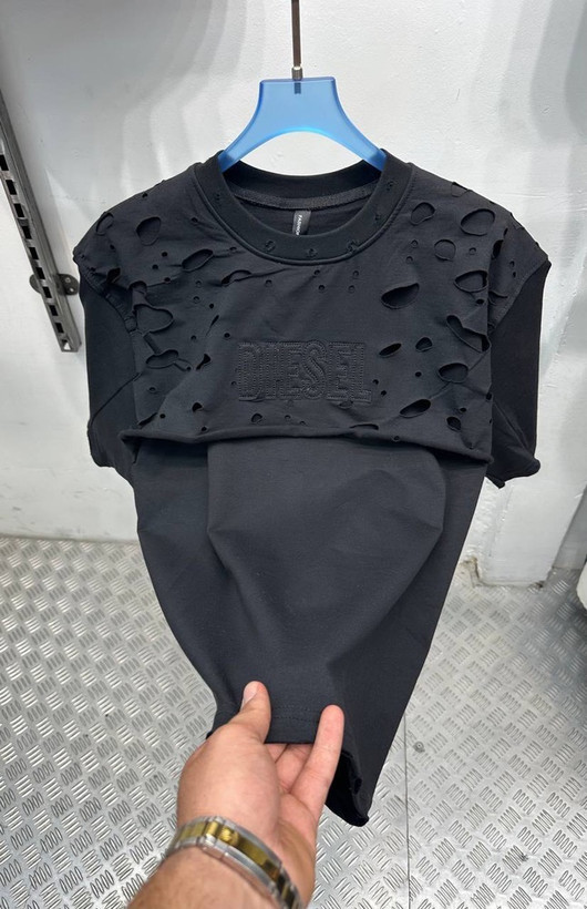 new collection تیشرت پشت و رو گلدوزی خرکاردار پارچه ماکان تک رنگ مشکی چهار سایز L.XL.XXL.XXXL با ضمانت دوخت و پارچه وشست ثبت سفارش: ۰۹۱۲۵۹۰۴۷۶۱